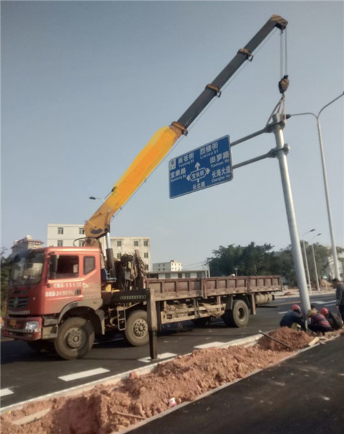德江县设备吊装租赁吊车要用多大吊车