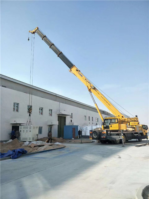 德江县“超载就喊停”—— 吊车的 “重量保镖” 技术